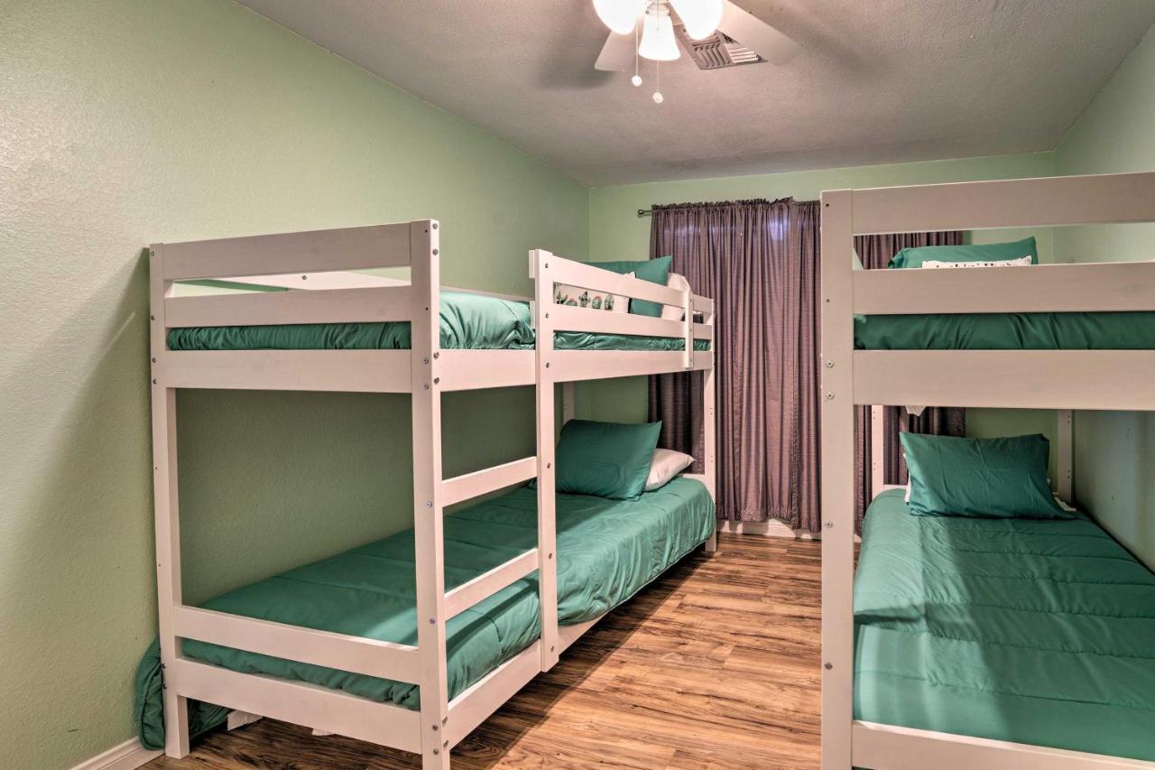 Updated Family Home - 2 Blocks To Colorado River! Bullhead City Kültér fotó